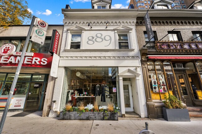 More details for 889 Yonge St, Toronto, ON - Retail, Flex for Lease
