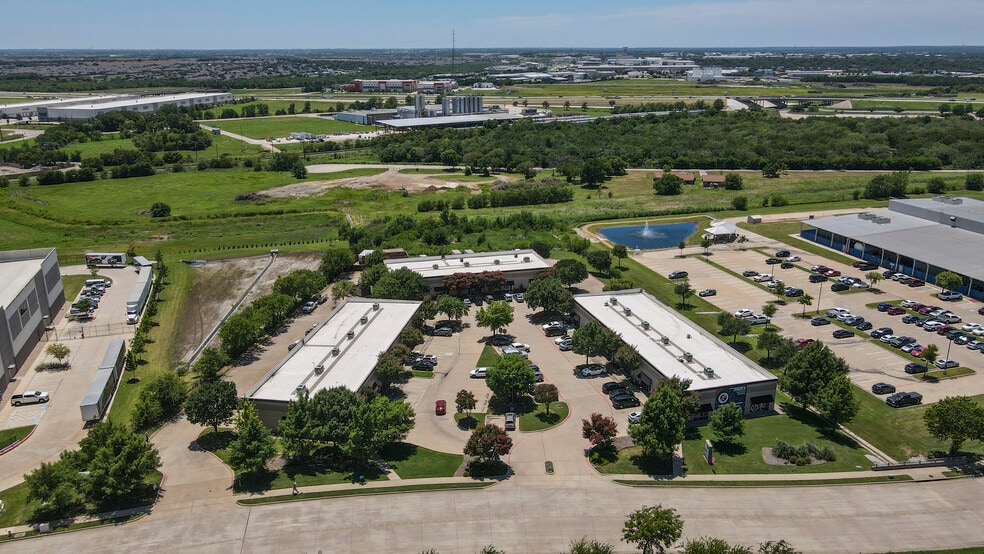 99 Regency Pky, Mansfield, TX for lease - Building Photo - Image 2 of 7