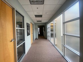 2111 Golfside Dr, Ypsilanti, MI for lease Interior Photo- Image 1 of 11