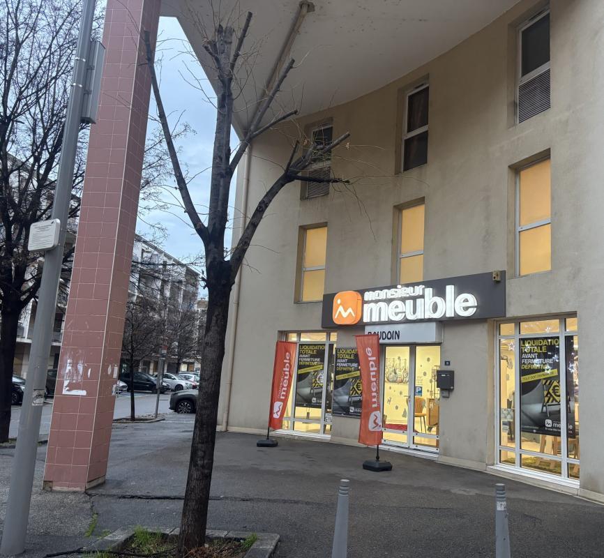 Retail in Aubagne for lease Building Photo- Image 1 of 7