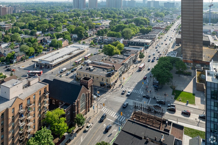 2558 Danforth Av, Toronto, ON for sale - Aerial - Image 3 of 3