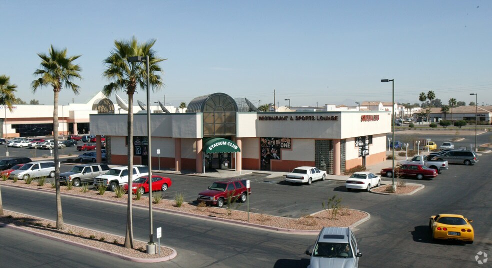 2100-2160 W Chandler Blvd, Chandler, AZ à louer - Photo du bâtiment - Image 3 de 11
