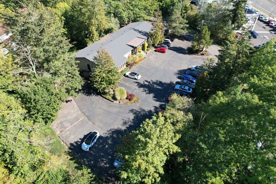 3395 SW Garden View Ave, Portland, OR à vendre - Photo du bâtiment - Image 3 de 19