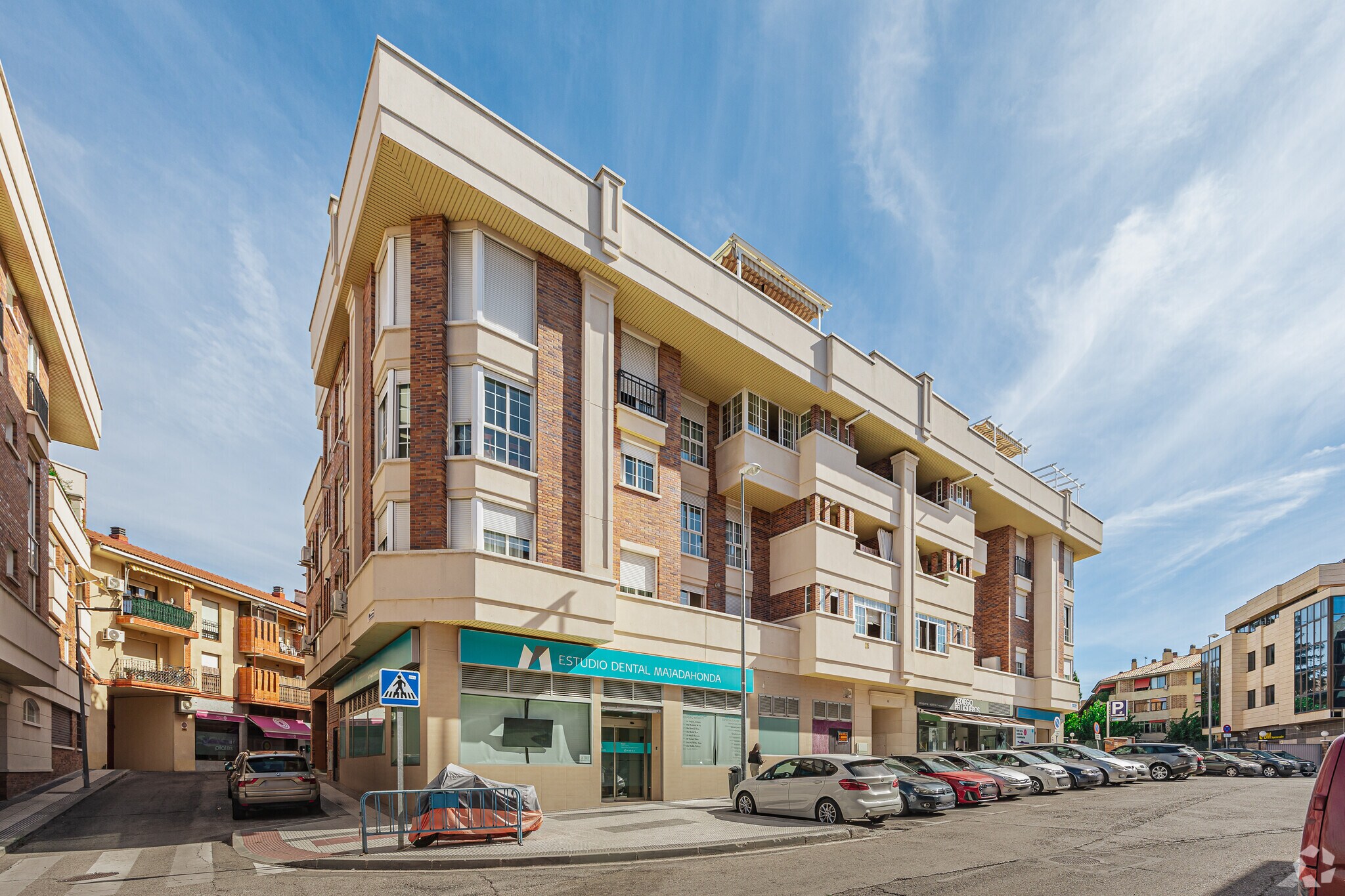 Calle Puerto de los Leones, 8, Majadahonda, Madrid for sale Building Photo- Image 1 of 2