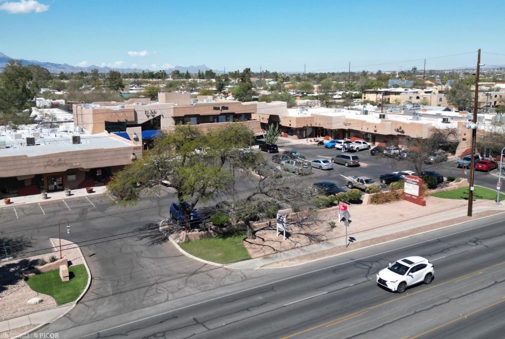 3025-3055 N Campbell Ave, Tucson, AZ à louer Photo du b timent- Image 1 de 5