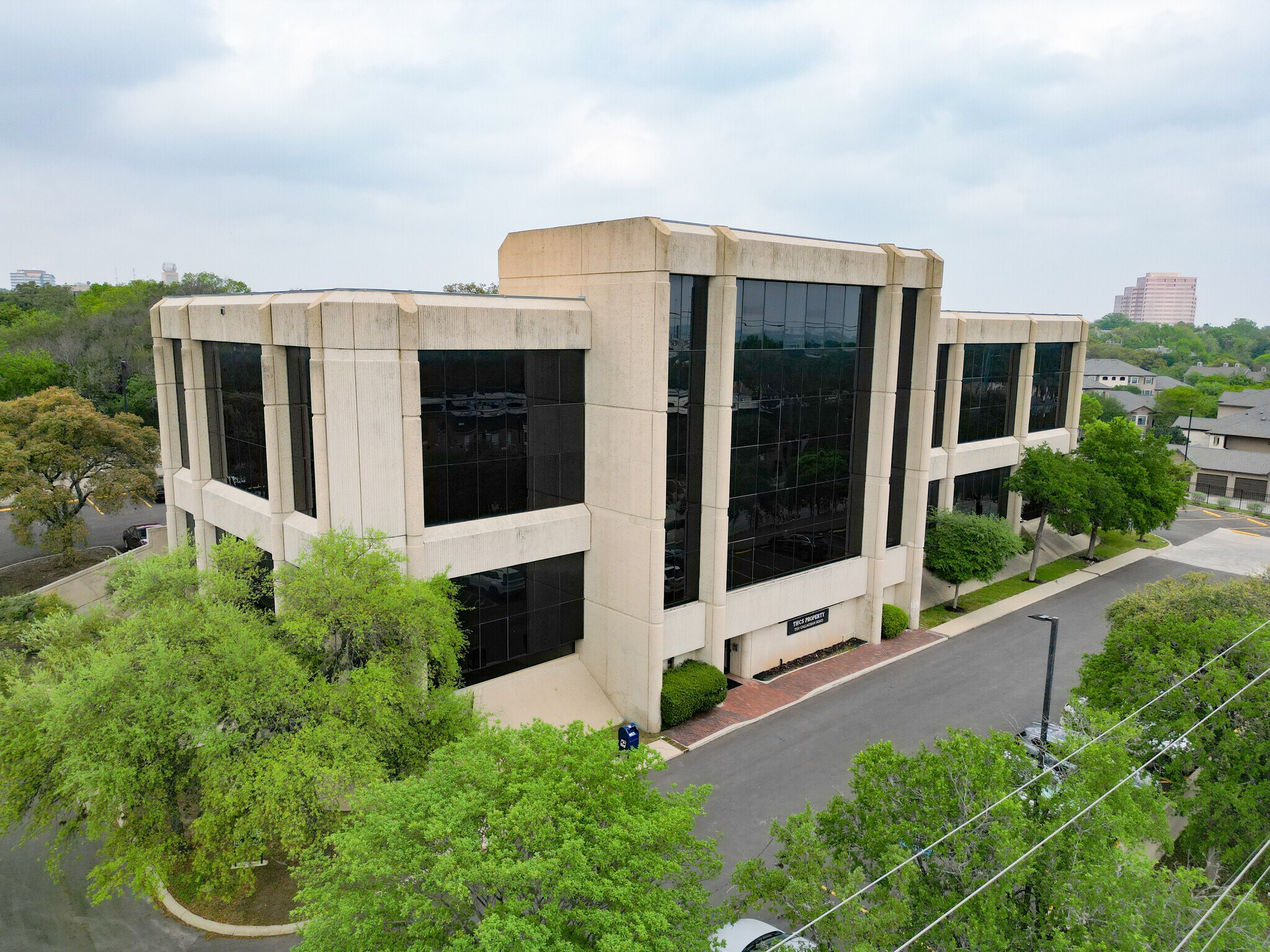 7551 Callaghan Rd, San Antonio, TX à louer Photo du bâtiment- Image 1 de 11