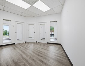 1001-1005 Boul de Périgny, Chambly, QC for lease Interior Photo- Image 1 of 2