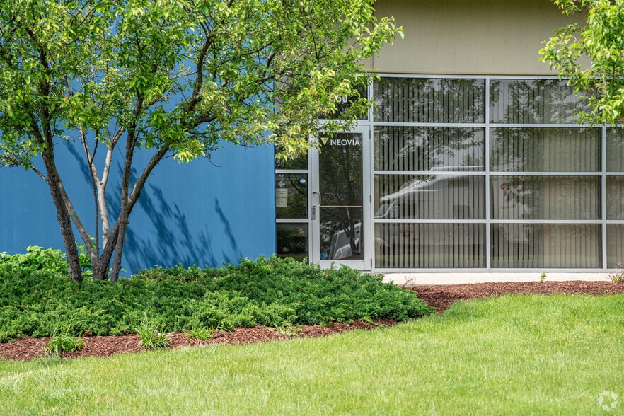 160 Southcreek Pky, Romeoville, IL for lease - Building Photo - Image 3 of 4