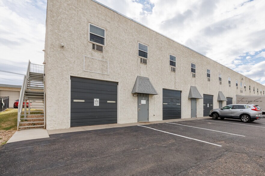 5306 S Bannock St, Littleton, CO à louer - Photo du bâtiment - Image 2 de 6