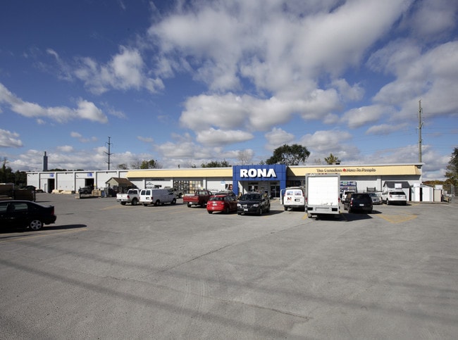 Plus de détails pour 2311 Royal Windsor Dr, Oakville, ON - Industriel à vendre