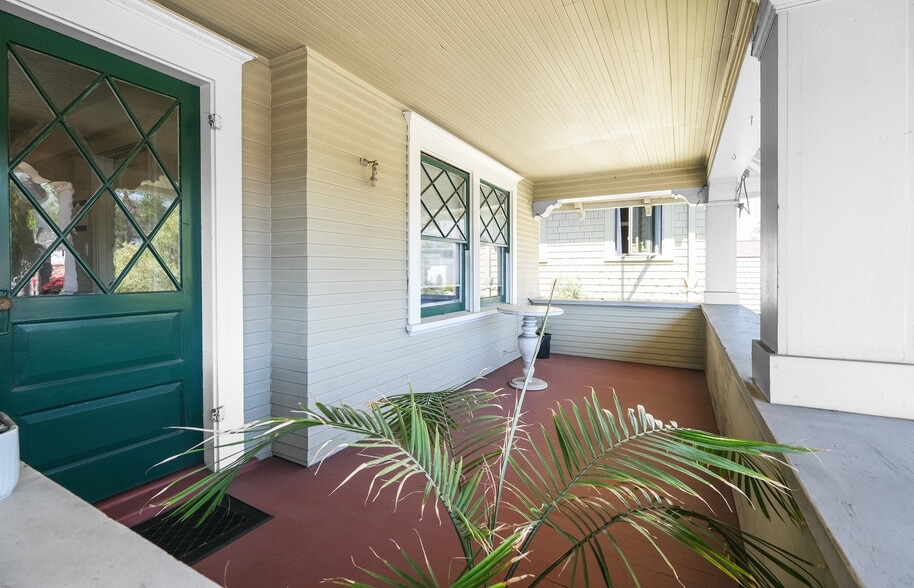 1625 State St, Santa Barbara, CA à louer - Photo du bâtiment - Image 2 de 7