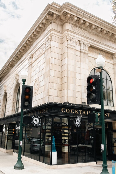 394 E Main St, Ventura, CA à louer - Photo du bâtiment - Image 2 de 9