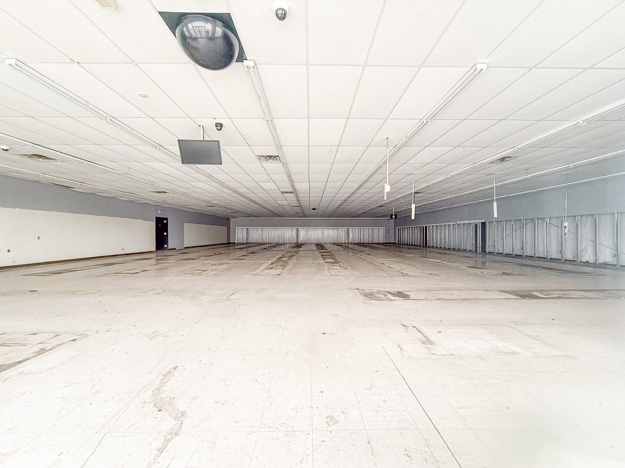 858 N Central Ave, Batesville, AR à louer Photo intérieure- Image 1 de 1