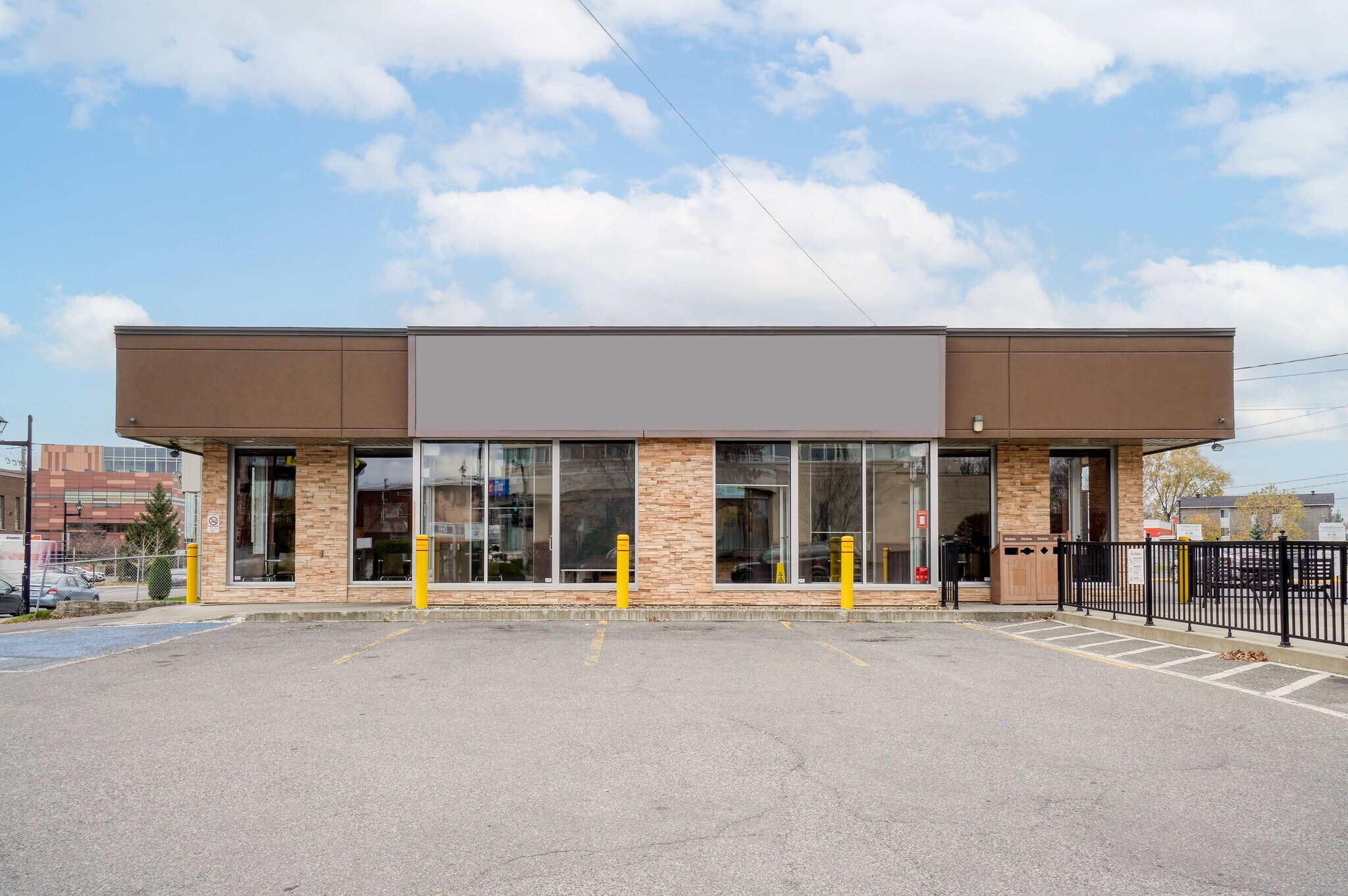 405 St Principale, Granby, QC à vendre Photo principale- Image 1 de 1