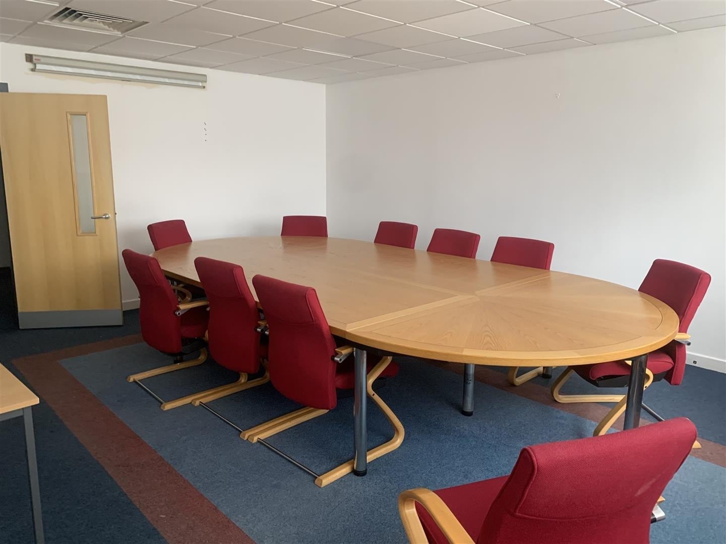 Blackburn Rd, Burnley for lease Interior Photo- Image 1 of 2