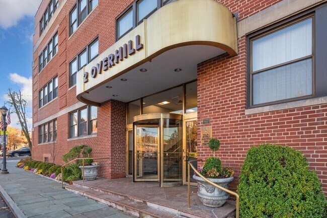 Plus de détails pour 2 Overhill Rd, Scarsdale, NY - Coworking à louer