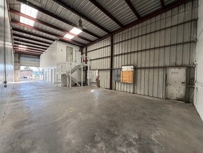 37444 Sycamore St, Newark, CA à louer Photo du bâtiment- Image 2 de 3