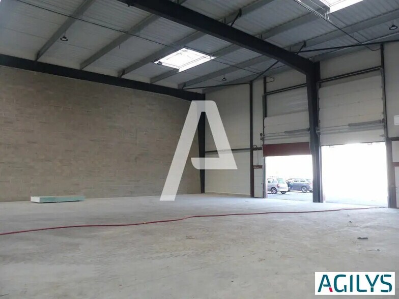 Flex dans Saint-Pierre-du-Perray à louer - Photo intérieure - Image 3 de 7