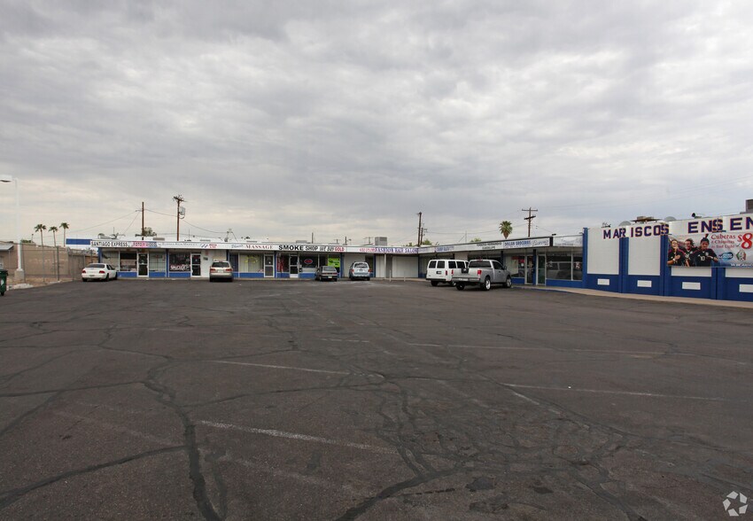 4108-4130 N 27th Ave, Phoenix, AZ à louer - Photo du bâtiment - Image 2 de 3