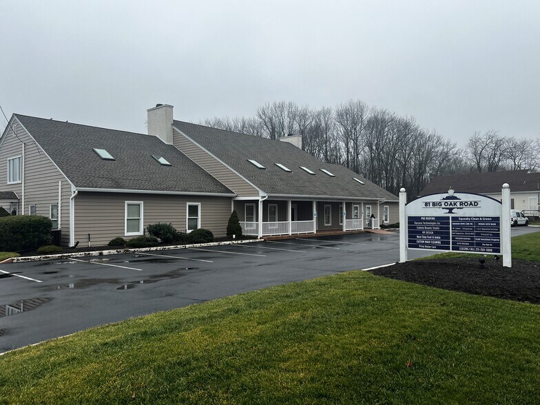 81 Big Oak Rd, Morrisville, PA à louer - Photo principale - Image 1 de 16