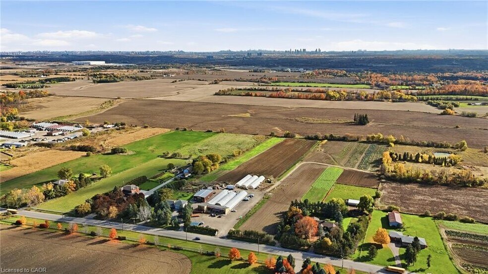 4973 King Vaughan rd, Vaughan, ON à vendre - Photo du bâtiment - Image 2 de 3