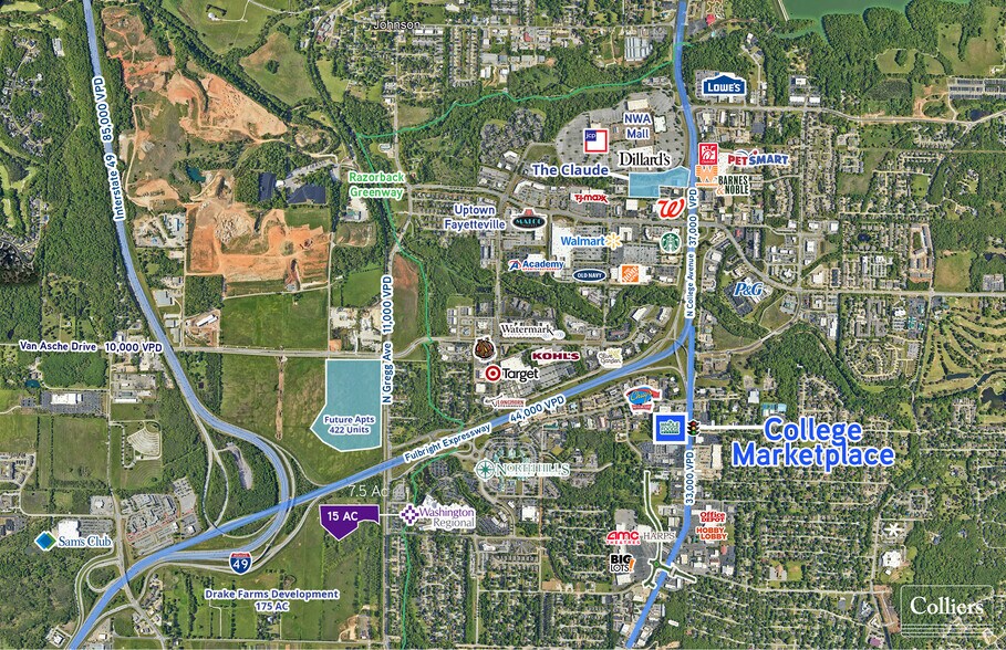 3379 N College Ave, Fayetteville, AR à louer - Photo du bâtiment - Image 3 de 7