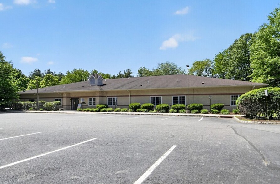 222 Federal City Rd, Lawrenceville, NJ à vendre - Photo du bâtiment - Image 3 de 7