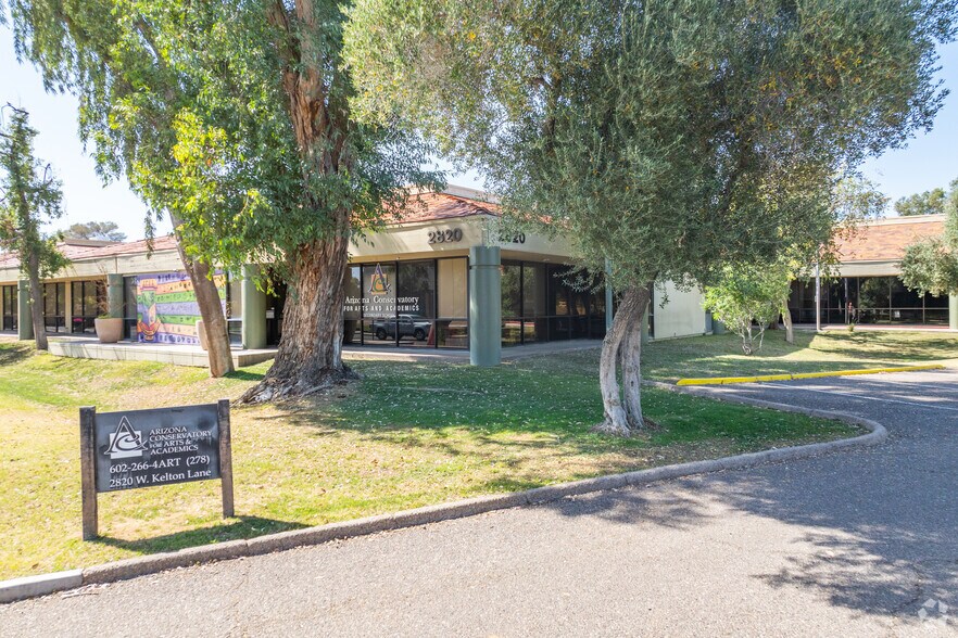 2820-2834 W Kelton Ln, Phoenix, AZ à vendre - Photo du bâtiment - Image 1 de 4