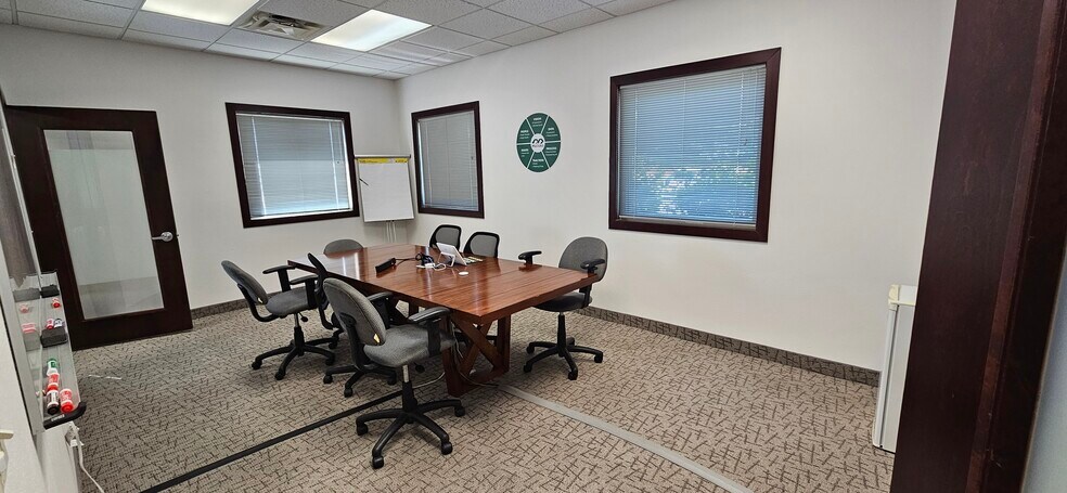 3610 Oakwood Hills Pky, Eau Claire, WI à louer - Photo intérieure - Image 2 de 9