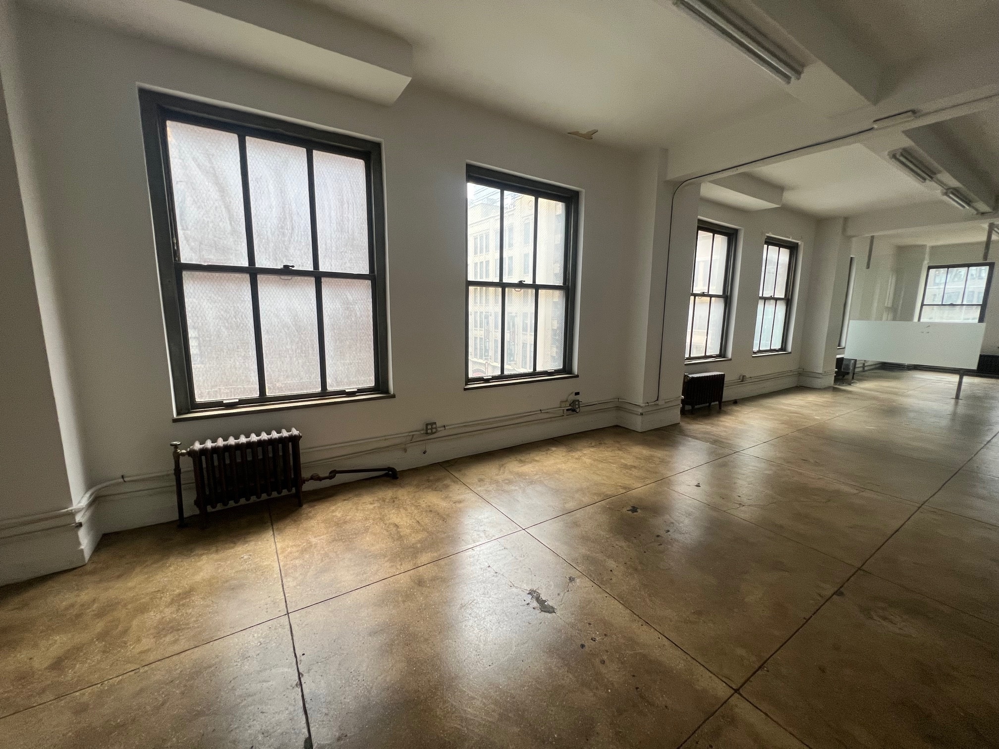 202 W 40th St, New York, NY for lease Building Photo- Image 1 of 5