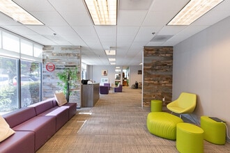 2331 Alhambra Blvd, Sacramento, CA for lease Interior Photo- Image 1 of 4
