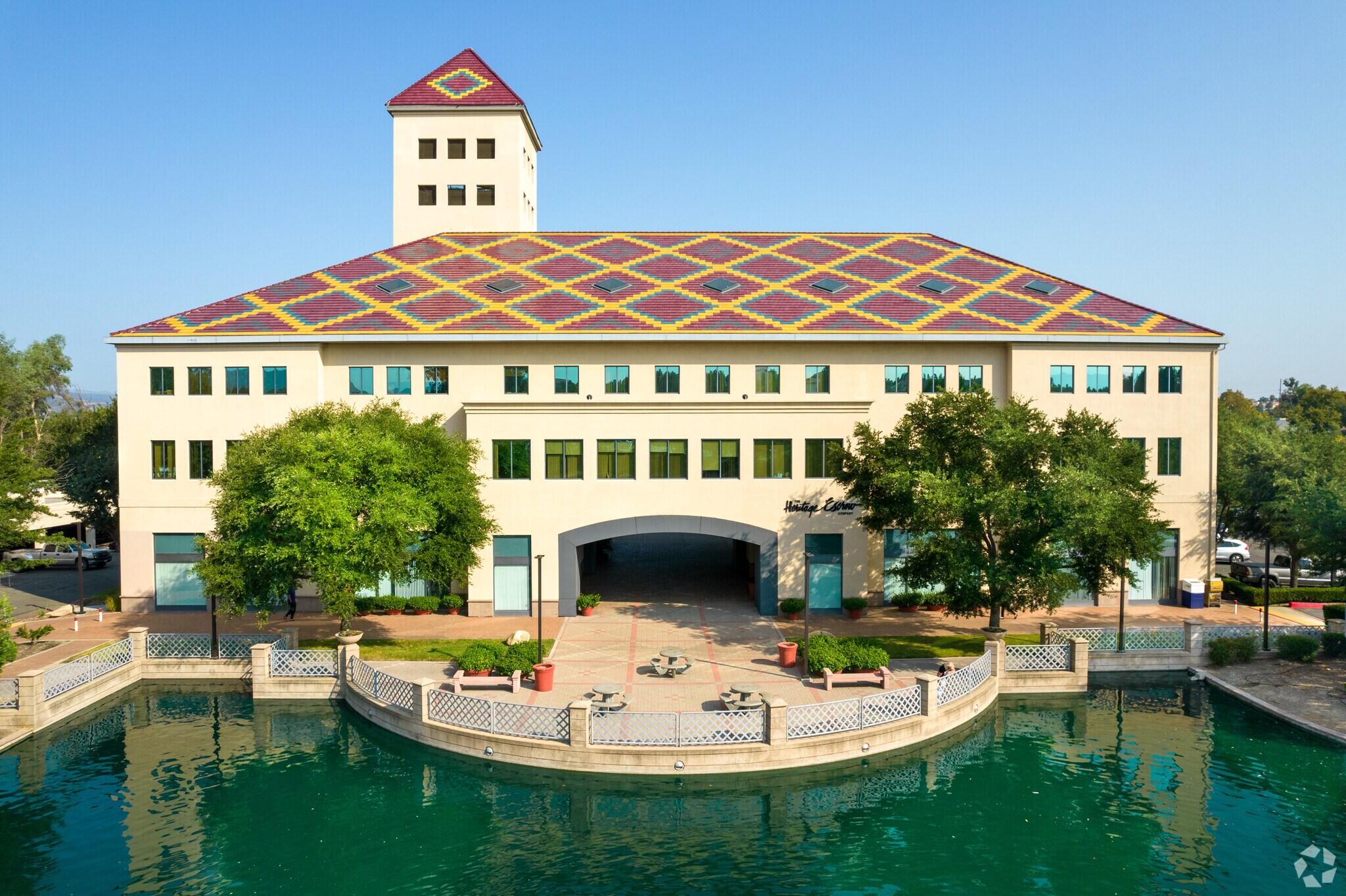 27393 Ynez Rd, Temecula, CA à louer Photo du bâtiment- Image 1 de 11