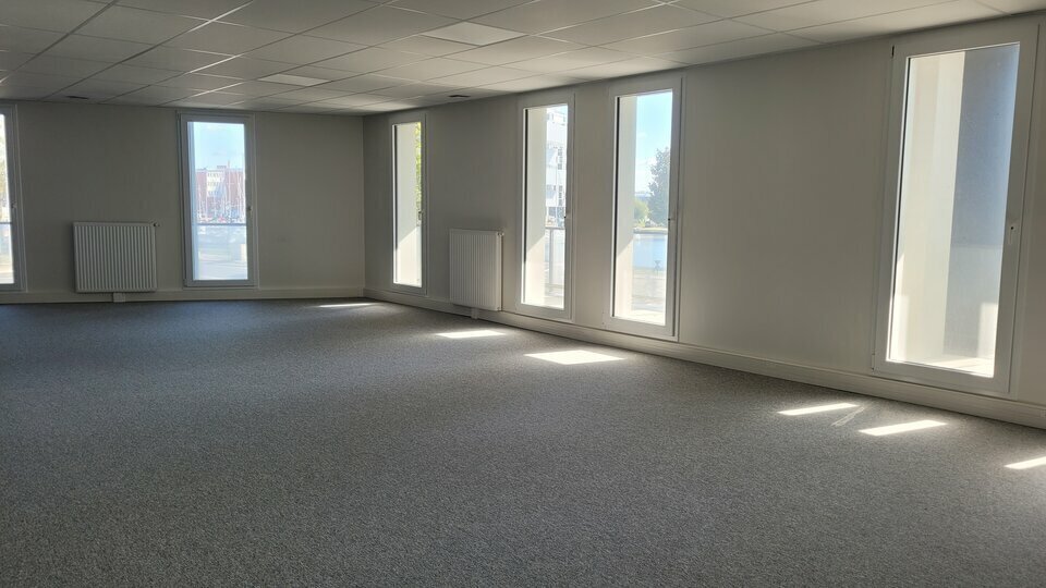 Office in Le Havre for lease Building Photo- Image 1 of 5