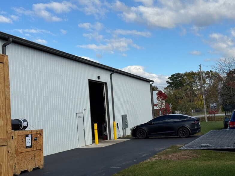1541 S Calumet Rd, Chesterton, IN à louer - Photo du bâtiment - Image 3 de 4
