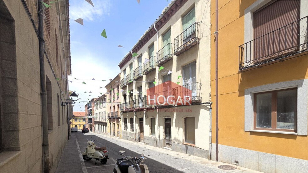Multifamily in Ávila, Ávila for sale - Building Photo - Image 2 of 7