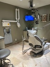 18800 Main St, Huntington Beach, CA for lease Interior Photo- Image 2 of 10