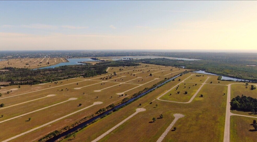 13 Finch Ct, Placida, FL à vendre - Photo du bâtiment - Image 2 de 15