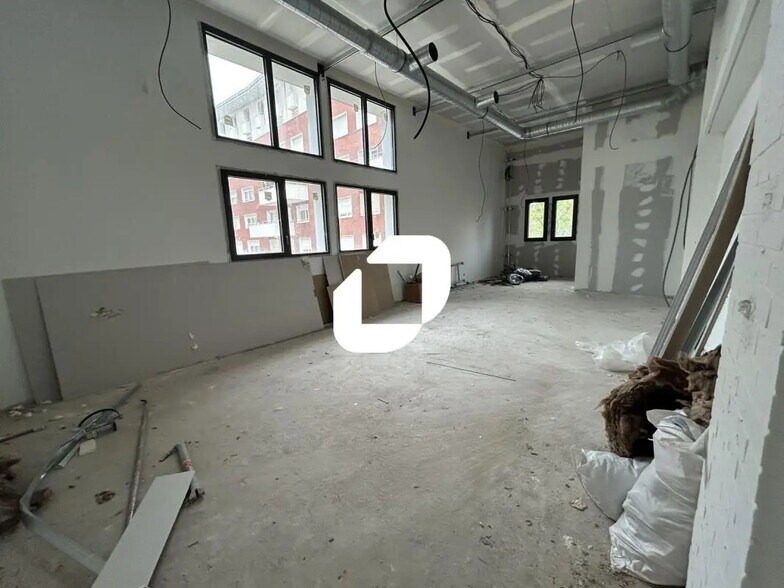 Bureau dans Neuilly-sur-Marne à louer - Photo intérieure - Image 3 de 8