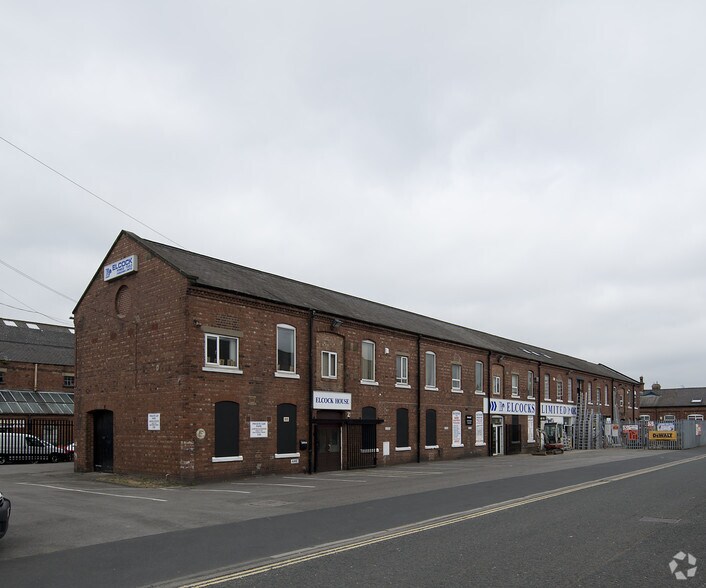 39 Hospital Fields Rd, York à louer - Photo principale - Image 1 de 2