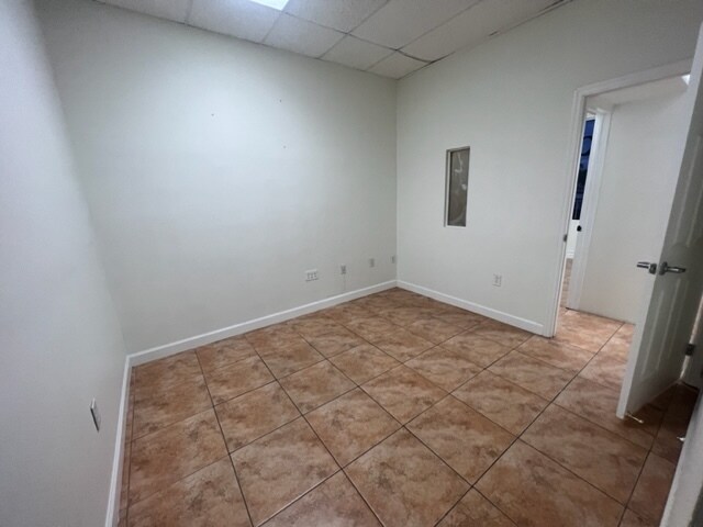 5580 W 16th Ave, Hialeah, FL à louer - Photo du bâtiment - Image 2 de 18