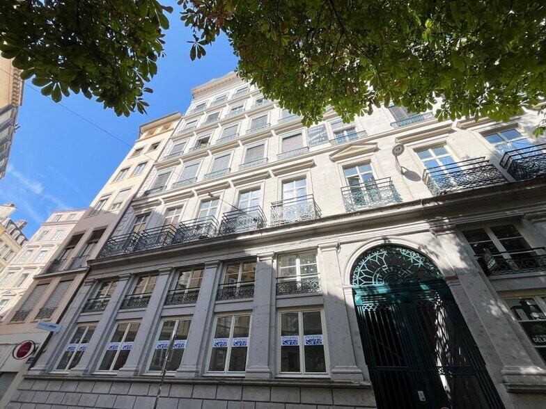 11 Place Croix-Paquet, Lyon à louer - Photo du bâtiment - Image 1 de 19