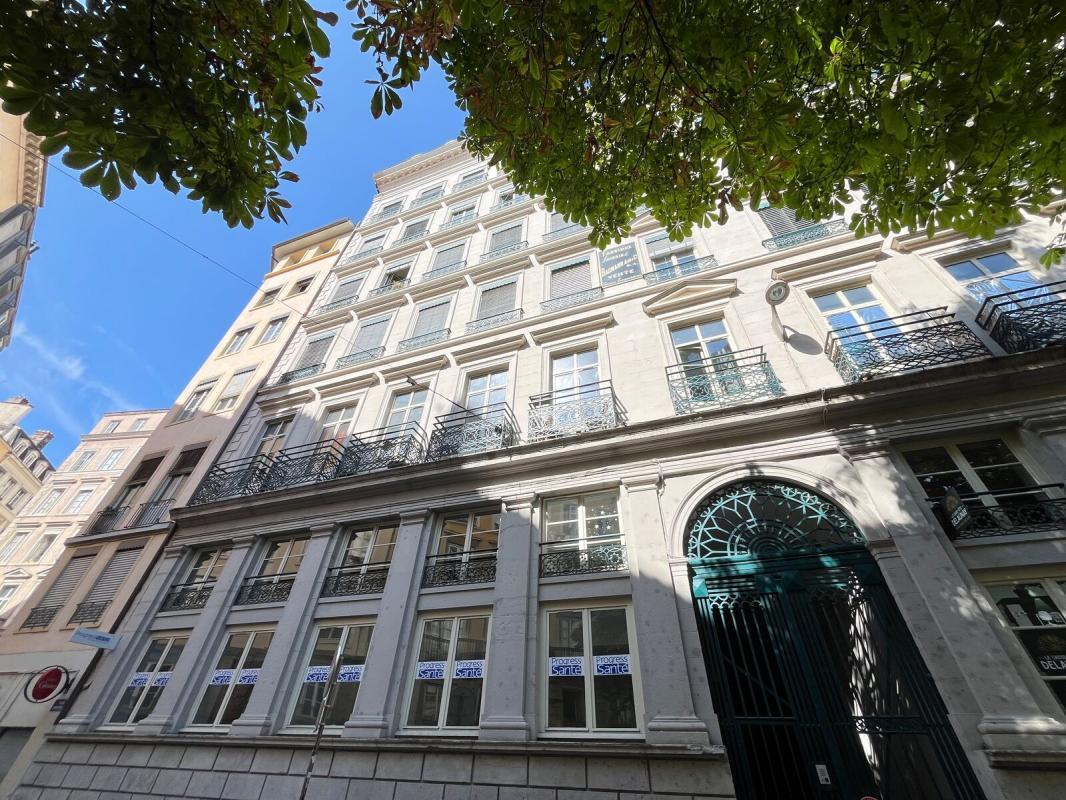 11 Place Croix-Paquet, Lyon for lease Building Photo- Image 1 of 20