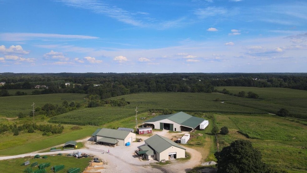 9695 Elizabethtown Rd, Big Clifty, KY à vendre - Photo du bâtiment - Image 2 de 12