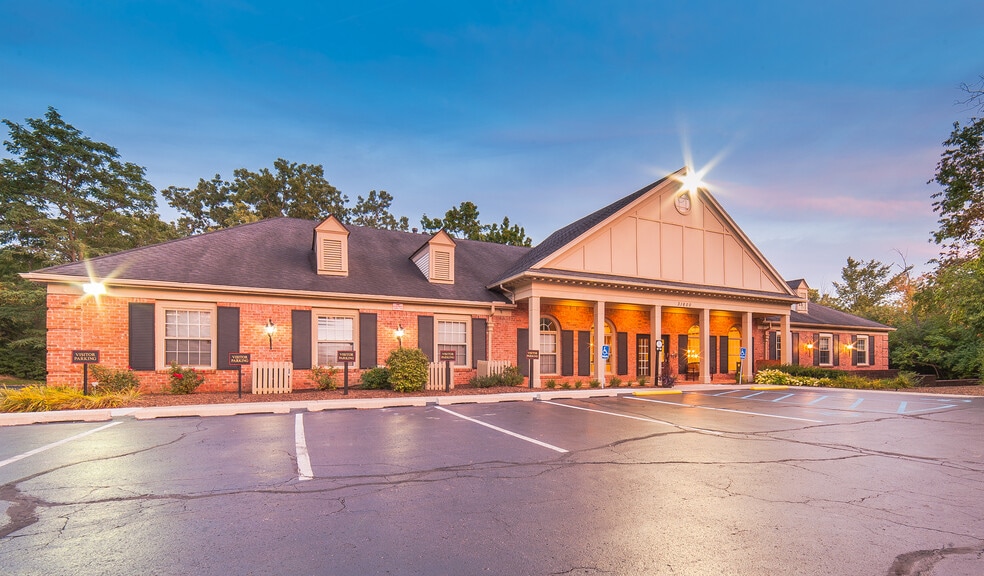 31600 Telegraph Rd, Bingham Farms, MI for lease - Building Photo - Image 2 of 4