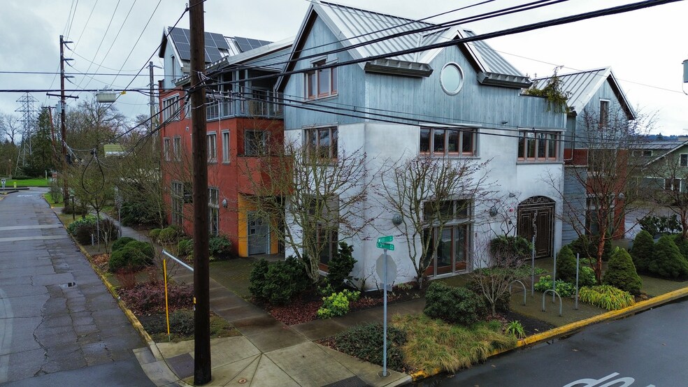 321 Mill St, Eugene, OR à vendre - Photo du bâtiment - Image 2 de 8