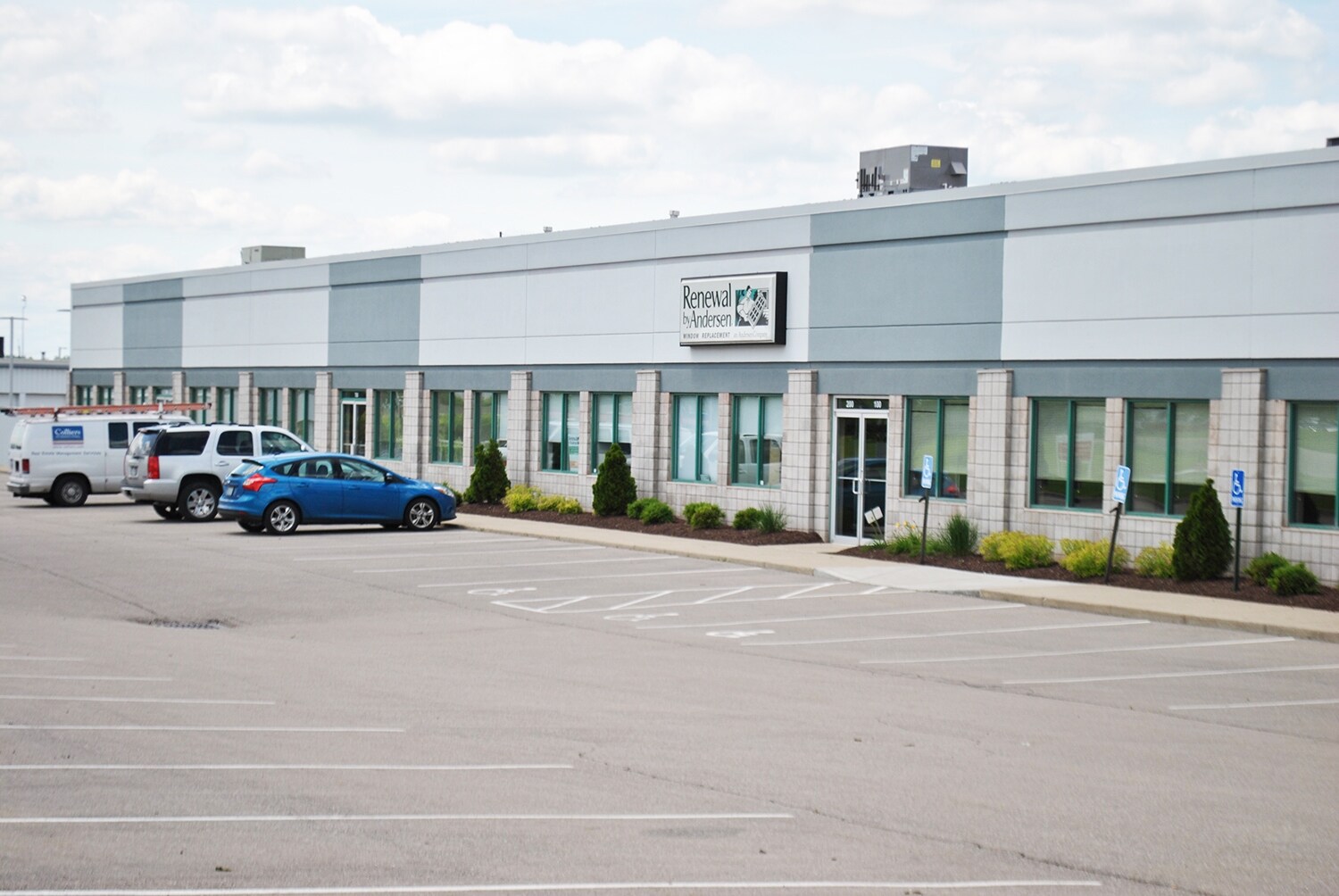 11815 Highway Dr, Sharonville, OH à louer Photo du bâtiment- Image 1 de 3