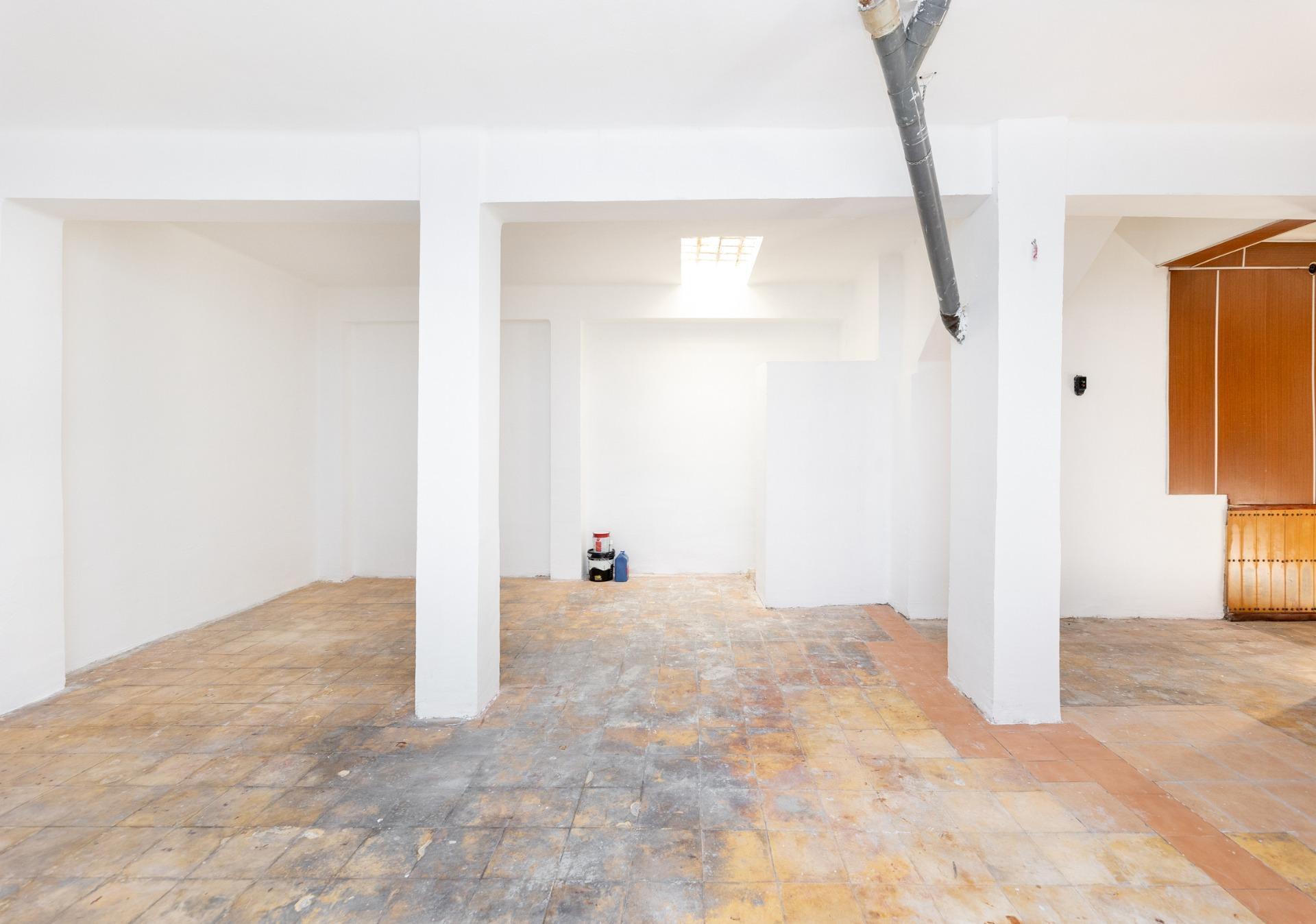 Calle Gras y Granollers, 16, Granada, Granada for sale Interior Photo- Image 1 of 16