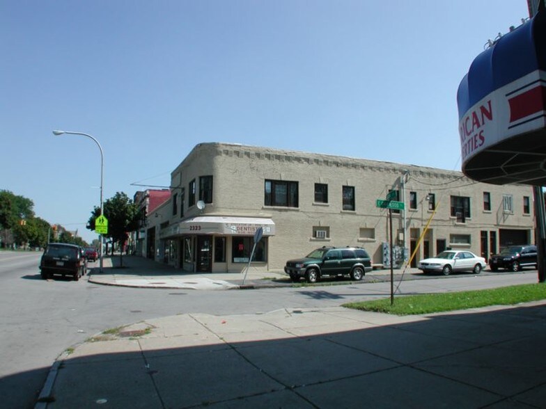 2321-2325 Main St, Buffalo, NY à louer - Photo du bâtiment - Image 2 de 6