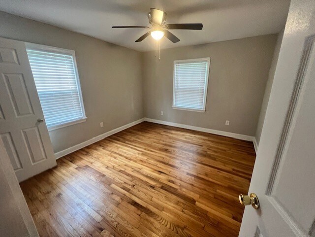 Rental Portfolio portefeuille de 3 propriétés à vendre sur LoopNet.ca - Photo intérieure - Image 3 de 17