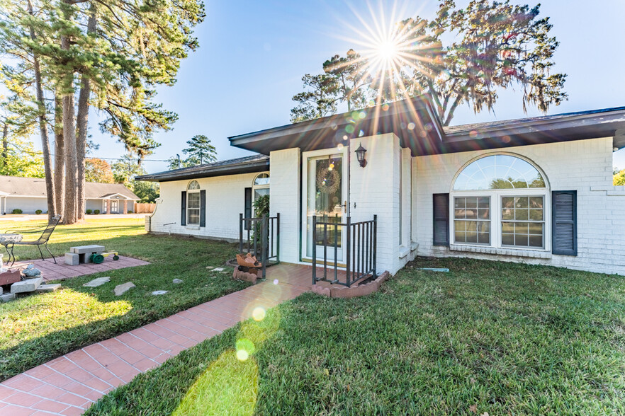 2534 Spring Creek Dr, Spring, TX for sale - Primary Photo - Image 1 of 1